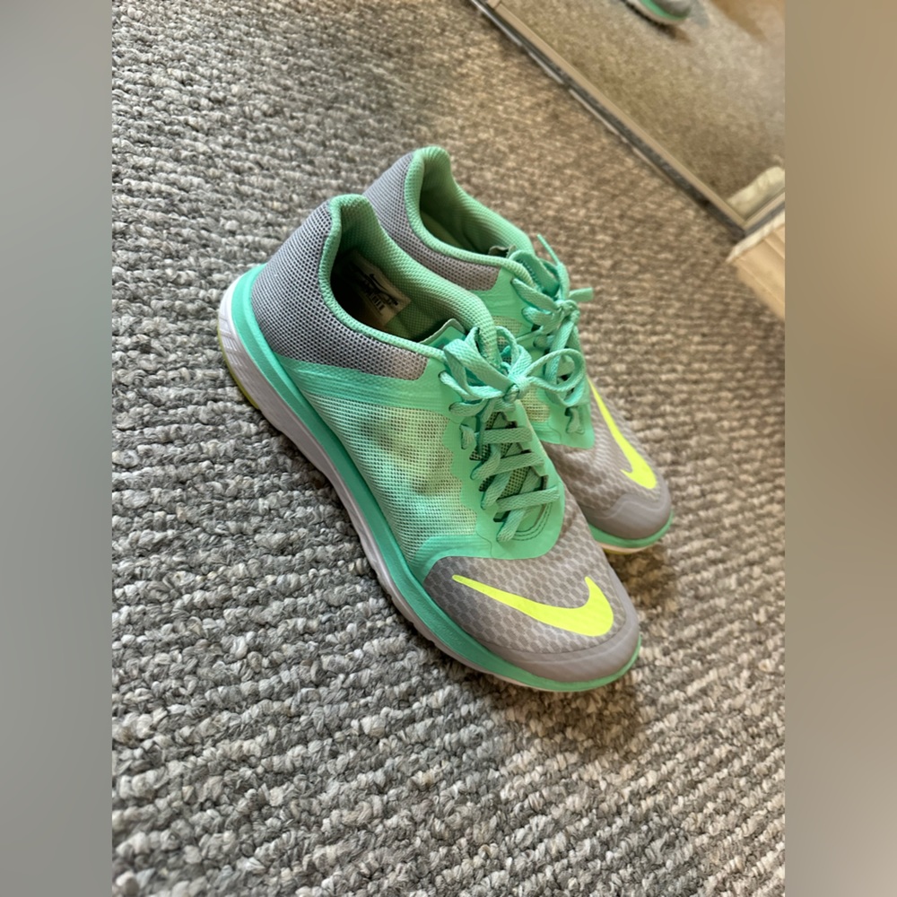 Nike running shoes size 7 US